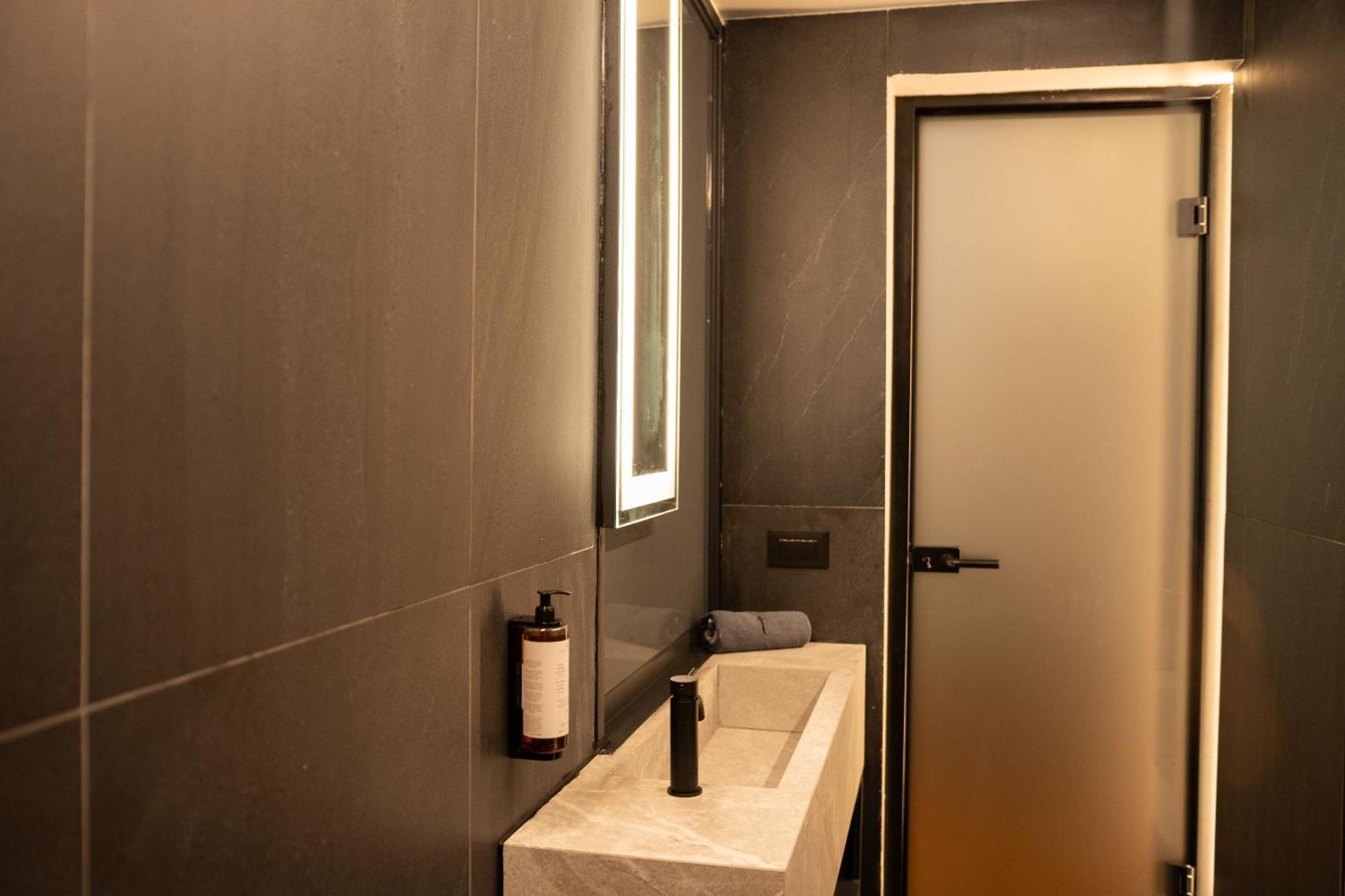 Taskou Luxury Suites Thessaloniki Exterior photo