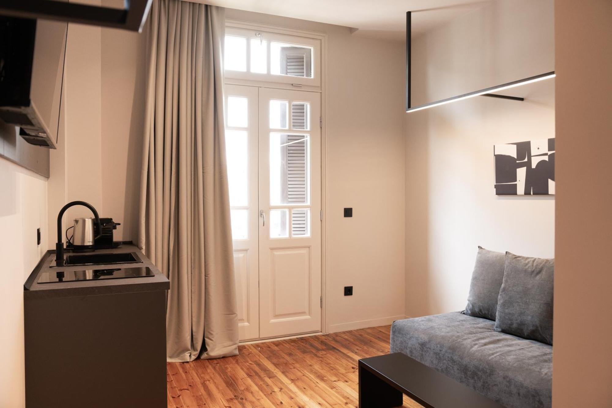 Taskou Luxury Suites Thessaloniki Exterior photo